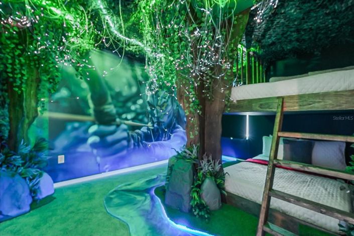 Image No.29-9 Bed Property for sale