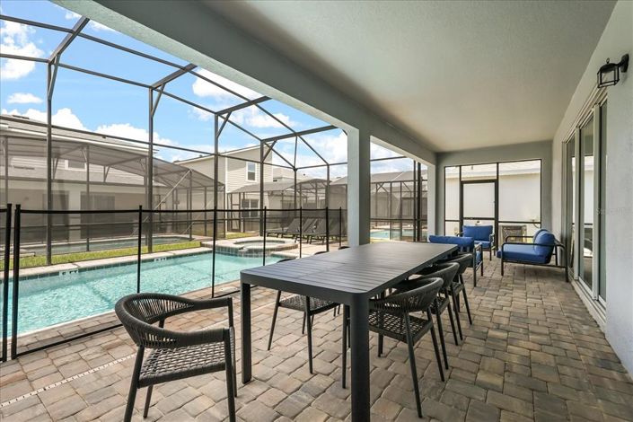 Image No.56-9 Bed Property for sale