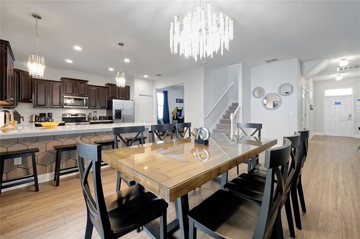 Image No.11-6 Bed Property for sale