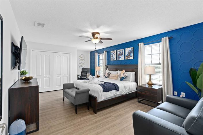 Image No.22-6 Bed Property for sale