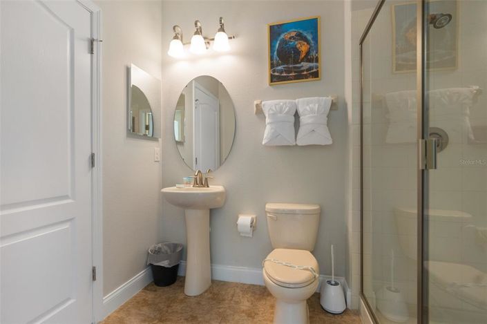 Image No.44-6 Bed Property for sale