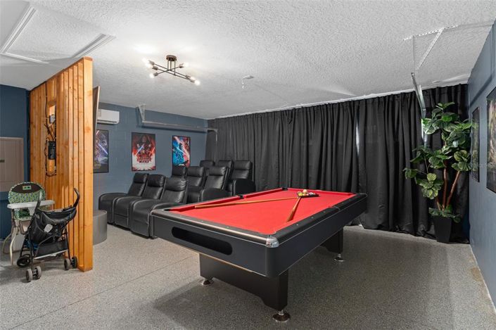 Image No.28-6 Bed Property for sale