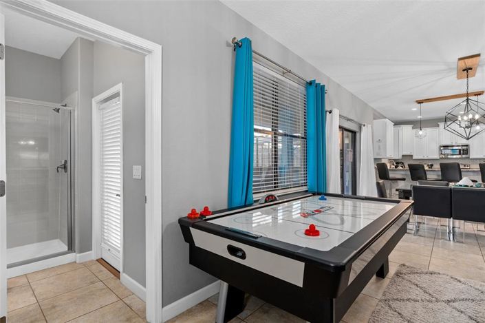 Image No.4-6 Bed Property for sale