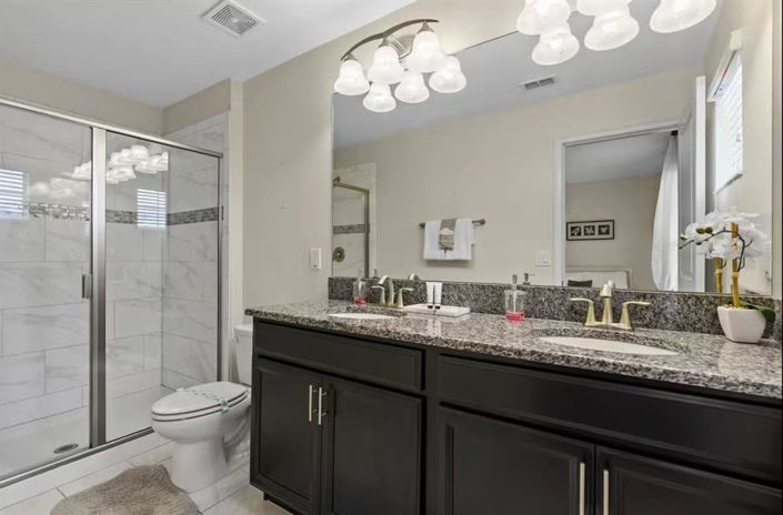 Image No.18-6 Bed Property for sale