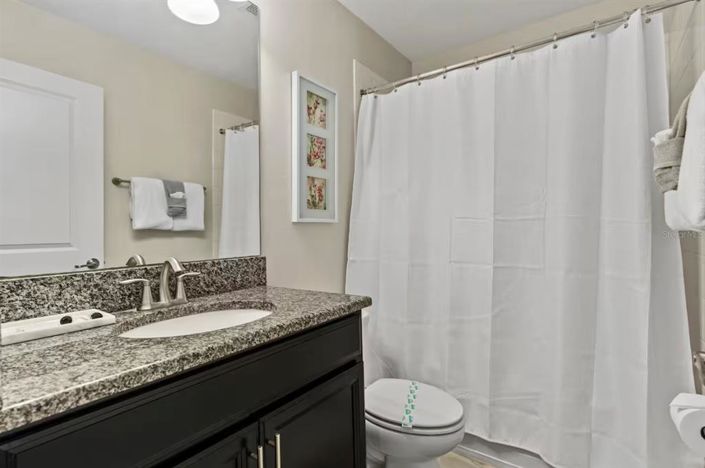 Image No.28-6 Bed Property for sale