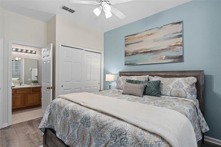 Image No.23-4 Bed Property for sale