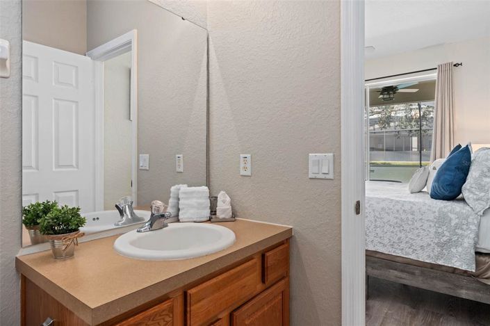 Image No.26-4 Bed Property for sale