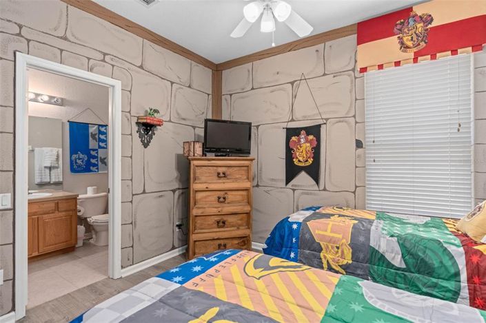 Image No.27-4 Bed Property for sale