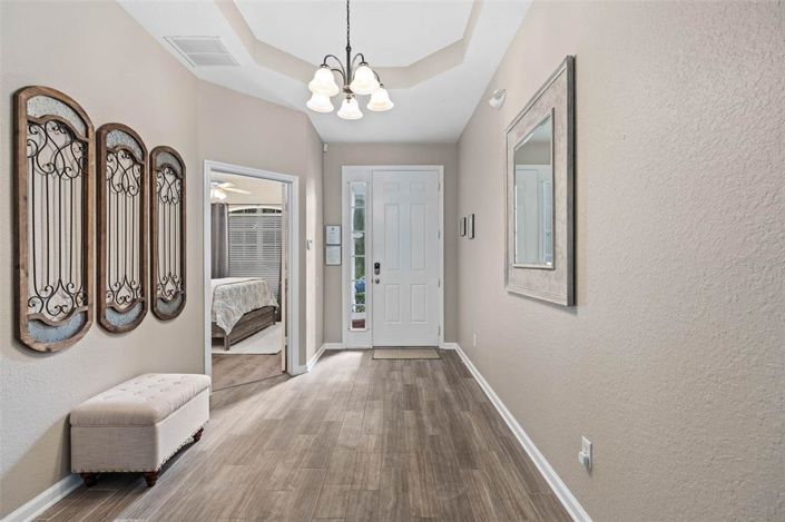 Image No.4-4 Bed Property for sale