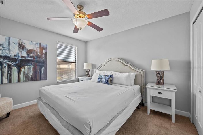 Image No.20-6 Bed Property for sale