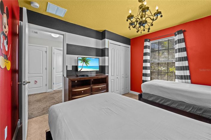 Image No.38-6 Bed Property for sale