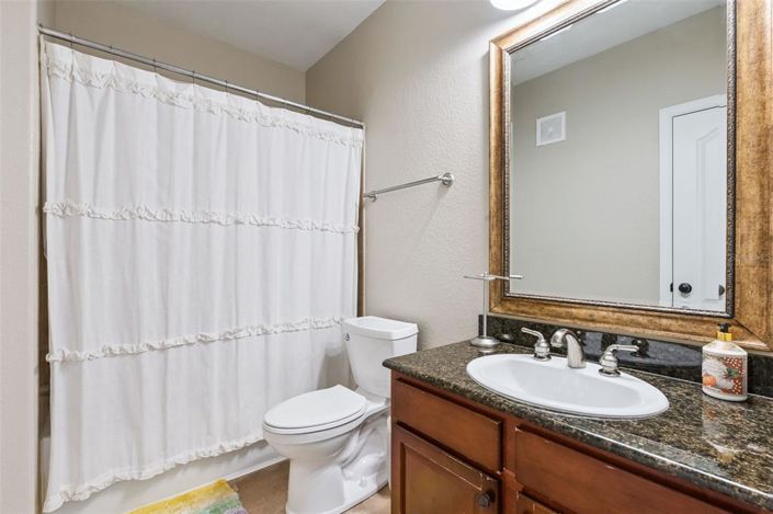 Image No.26-4 Bed Property for sale