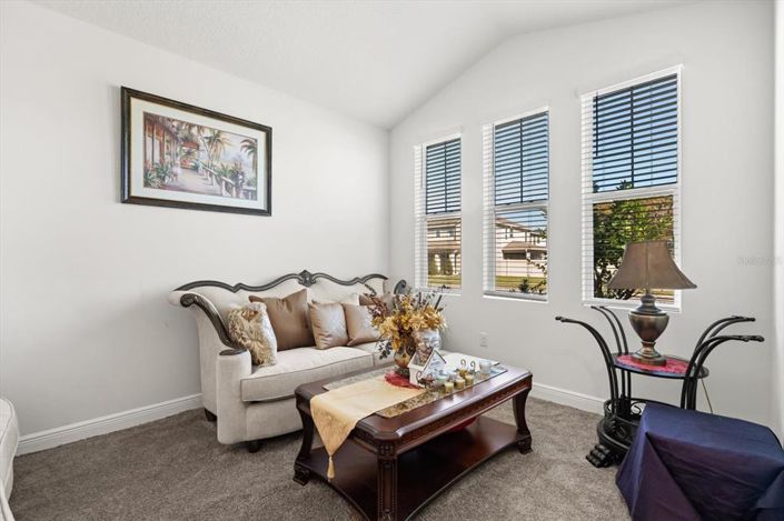 Image No.4-4 Bed Property for sale