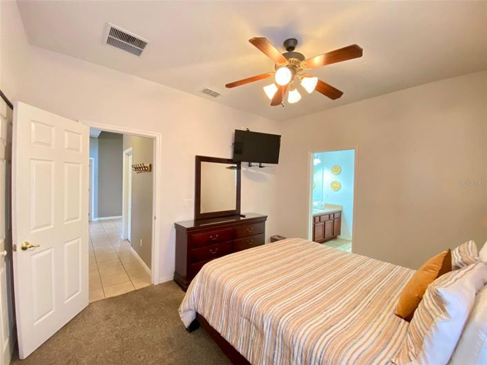 Image No.23-7 Bed Property for sale