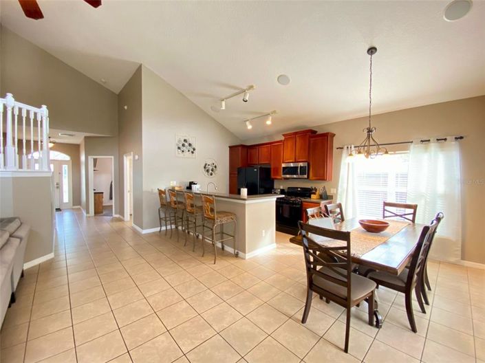 Image No.9-7 Bed Property for sale