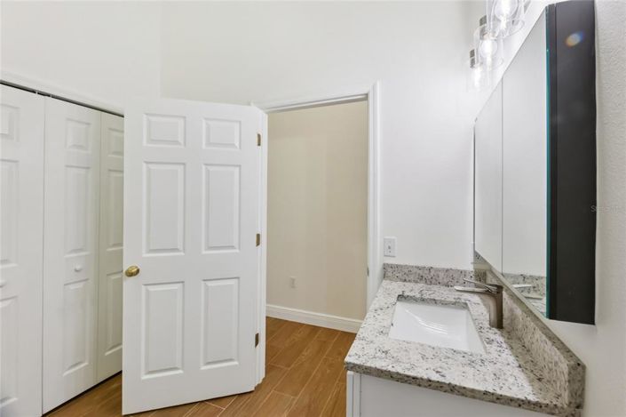 Image No.29-4 Bed Property for sale