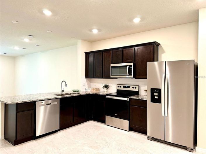 Image No.4-3 Bed Townhouse for sale