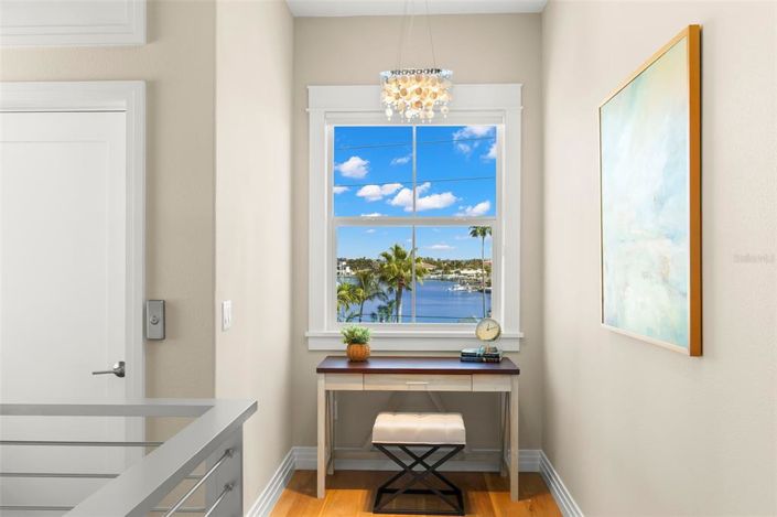 Image No.17-4 Bed Property for sale