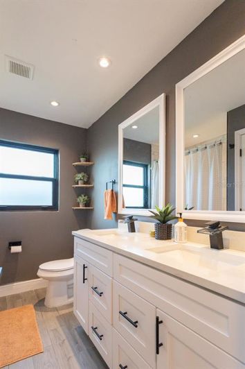 Image No.11-3 Bed Property for sale