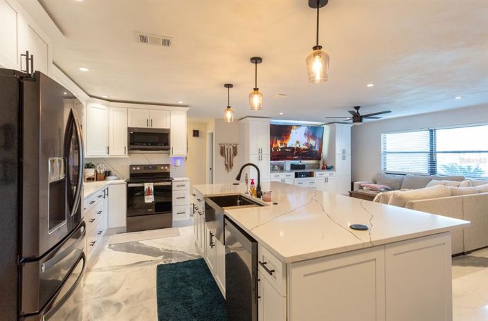 Image No.4-3 Bed Property for sale