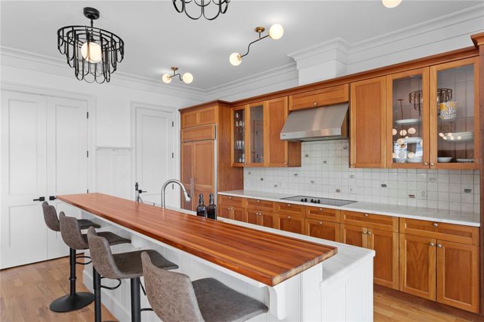 Image No.14-4 Bed Property for sale