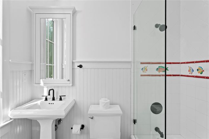 Image No.17-4 Bed Property for sale