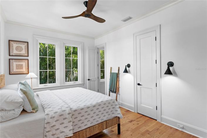 Image No.22-4 Bed Property for sale