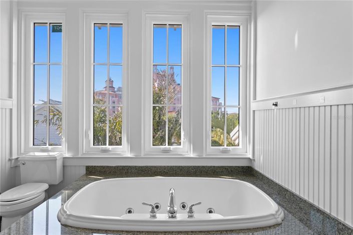 Image No.30-4 Bed Property for sale