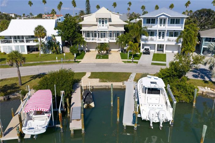 Image No.44-4 Bed Property for sale