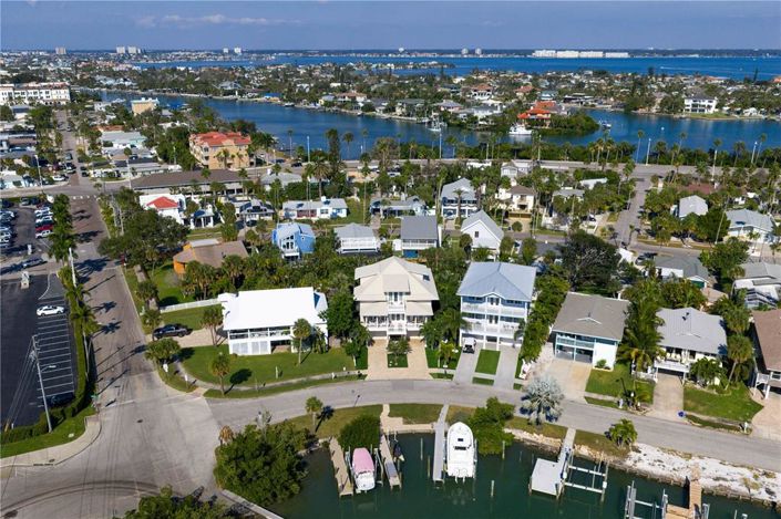 Image No.46-4 Bed Property for sale