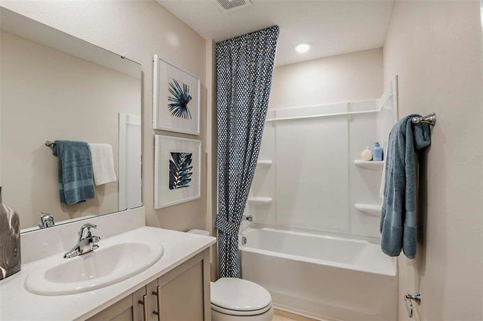 Image No.16-3 Bed Townhouse for sale