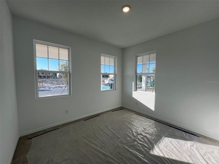 Image No.17-3 Bed Property for sale