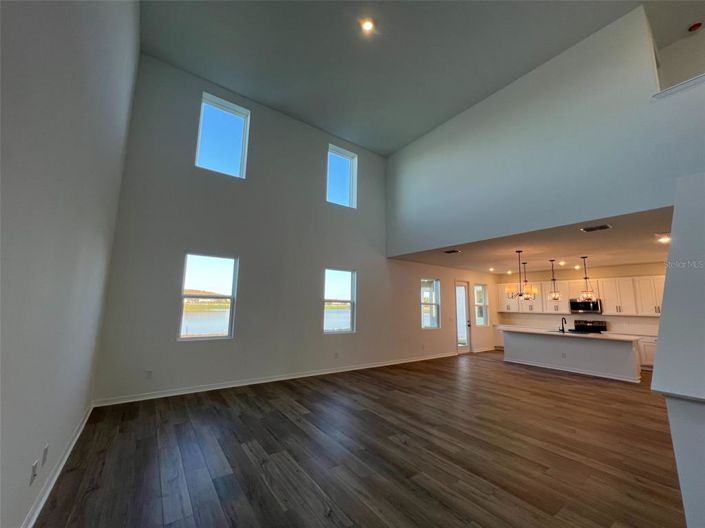 Image No.9-3 Bed Property for sale