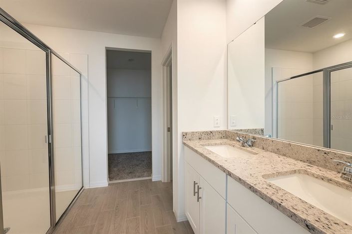 Image No.12-Propriété de 4 chambres à vendre à Davenport