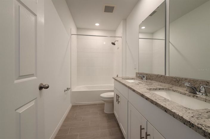 Image No.14-Propriété de 4 chambres à vendre à Davenport