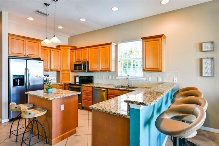 Image No.14-3 Bed Property for sale