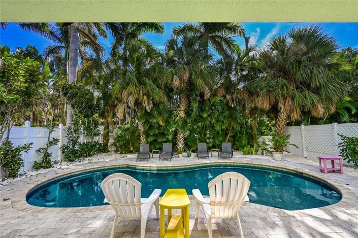 Image No.36-3 Bed Property for sale