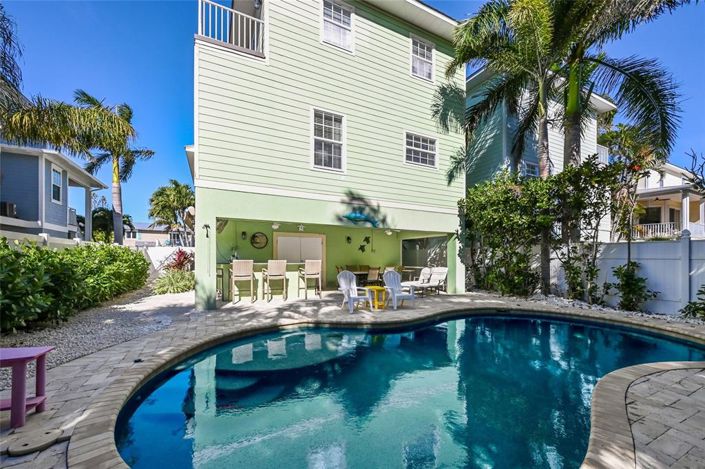 Image No.38-3 Bed Property for sale