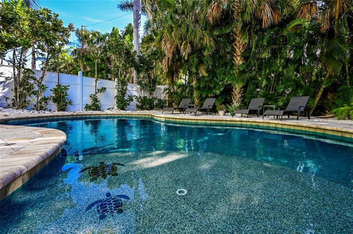 Image No.41-3 Bed Property for sale