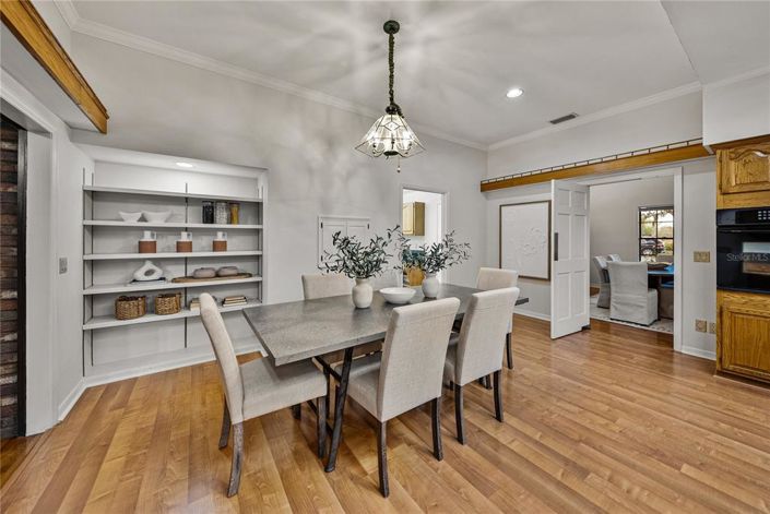 Image No.20-4 Bed Property for sale