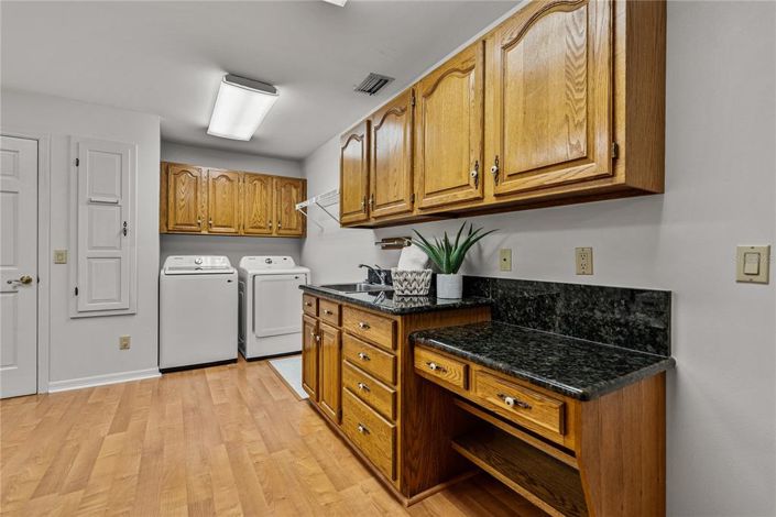 Image No.39-4 Bed Property for sale