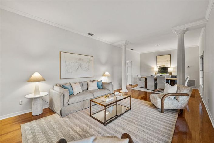 Image No.4-4 Bed Property for sale