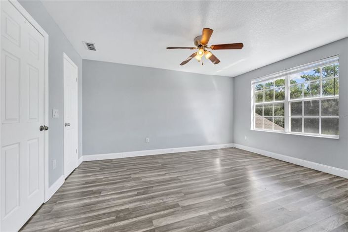 Image No.14-Propriété de 4 chambres à vendre à Davenport