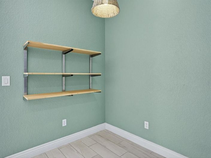 Image No.19-3 Bed Property for sale