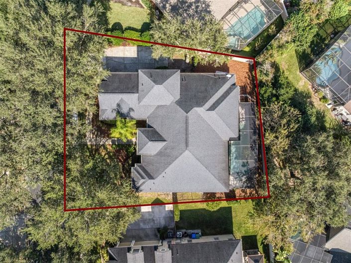 Image No.28-5 Bed Property for sale