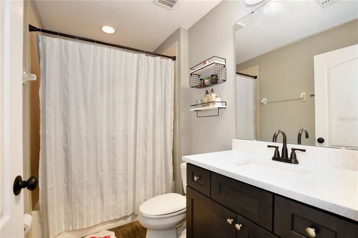 Image No.16-5 Bed Property for sale