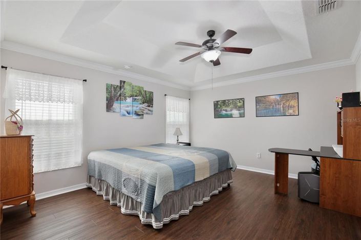 Image No.18-5 Bed Property for sale