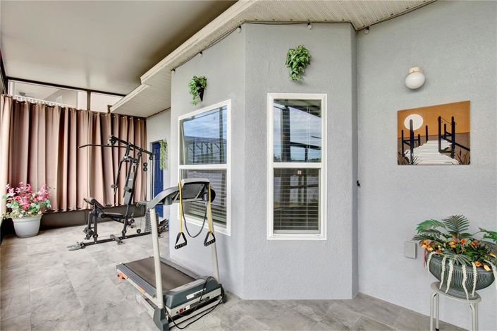 Image No.30-5 Bed Property for sale