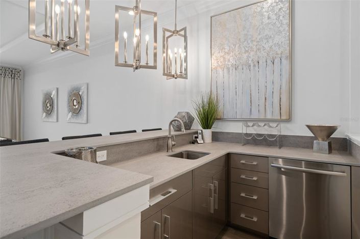 Image No.43-8 Bed Property for sale