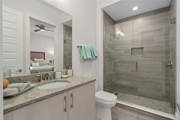 Image No.55-8 Bed Property for sale